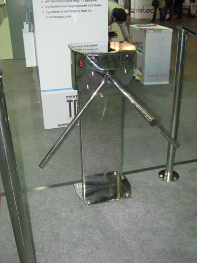 Tripod turnstiles Centurion-F Tripod turnstiles Centurion-F